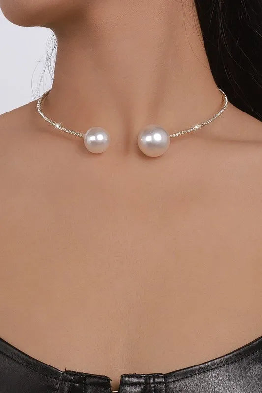 Elegant Pearl Necklace