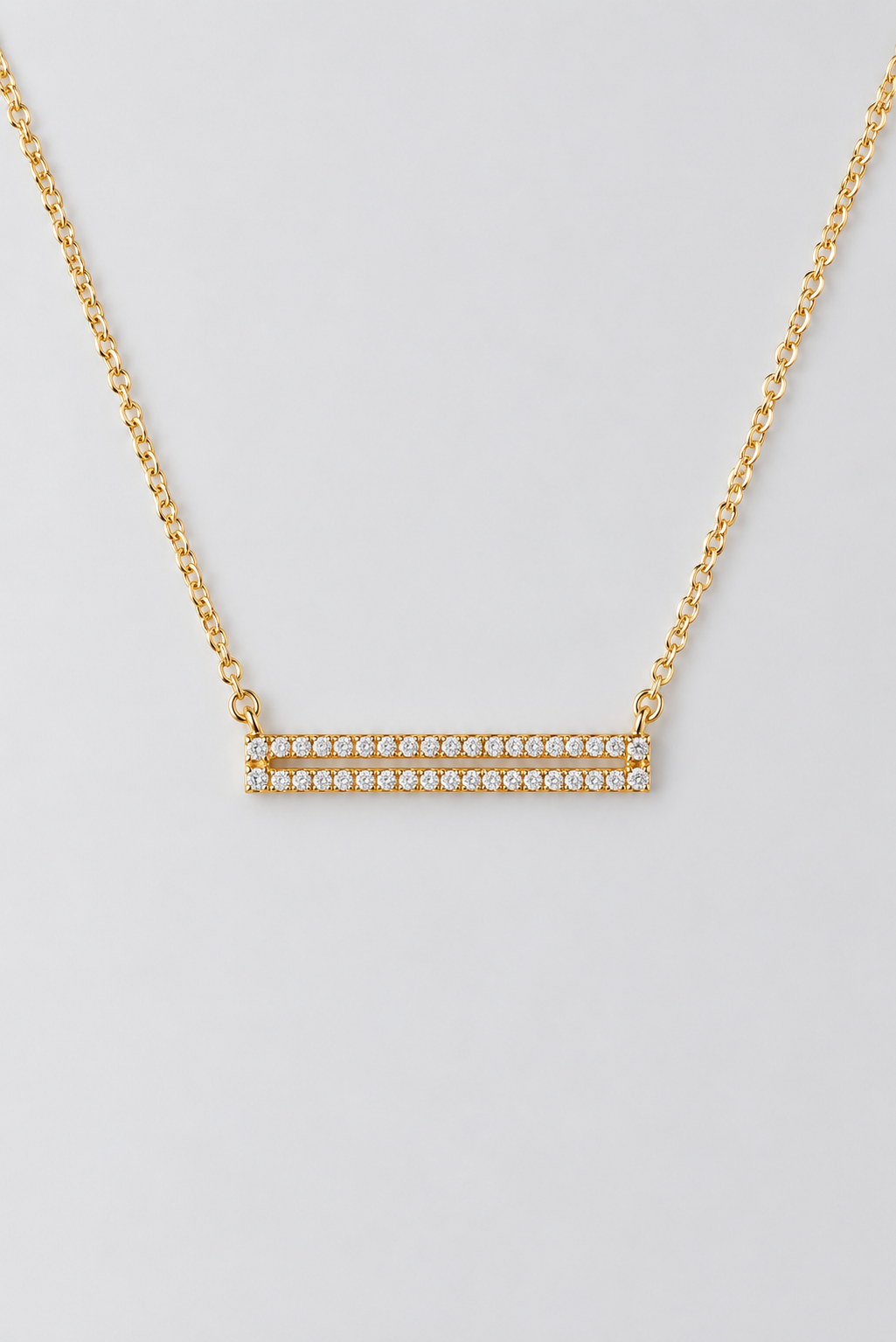 Collar con barra de diamantes de imitación