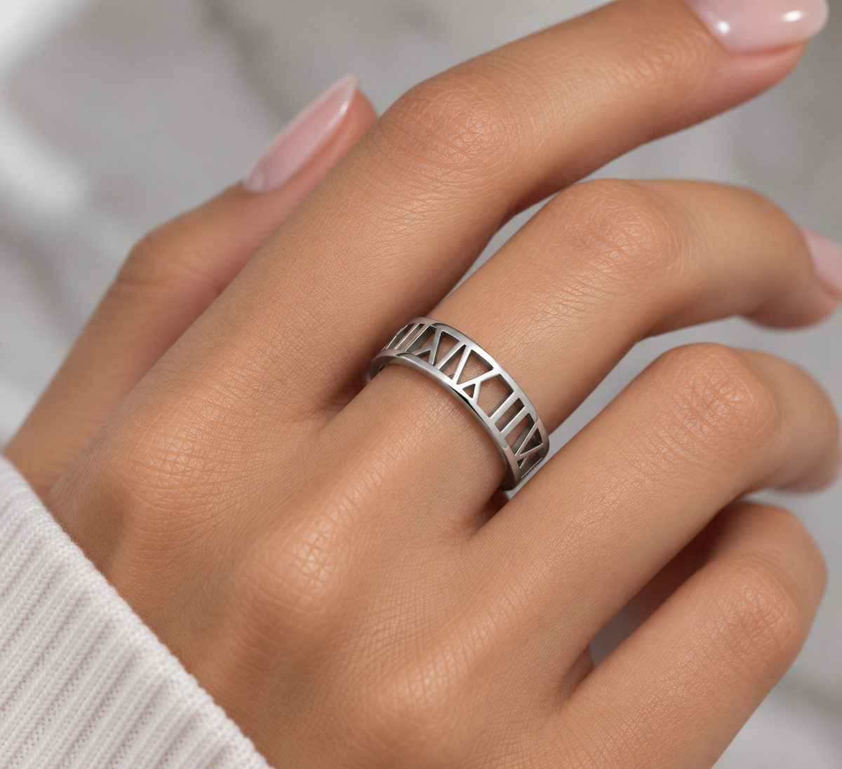 Anillo con números romanos